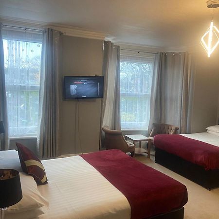Diamonds Lodge Near York Hospital Δωμάτιο φωτογραφία