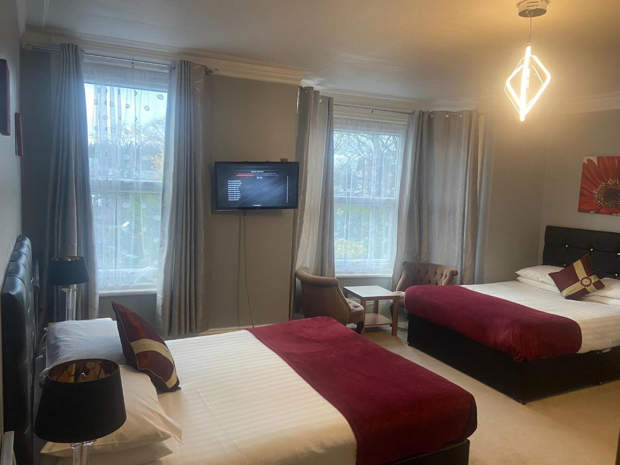 Diamonds Lodge Near York Hospital Δωμάτιο φωτογραφία